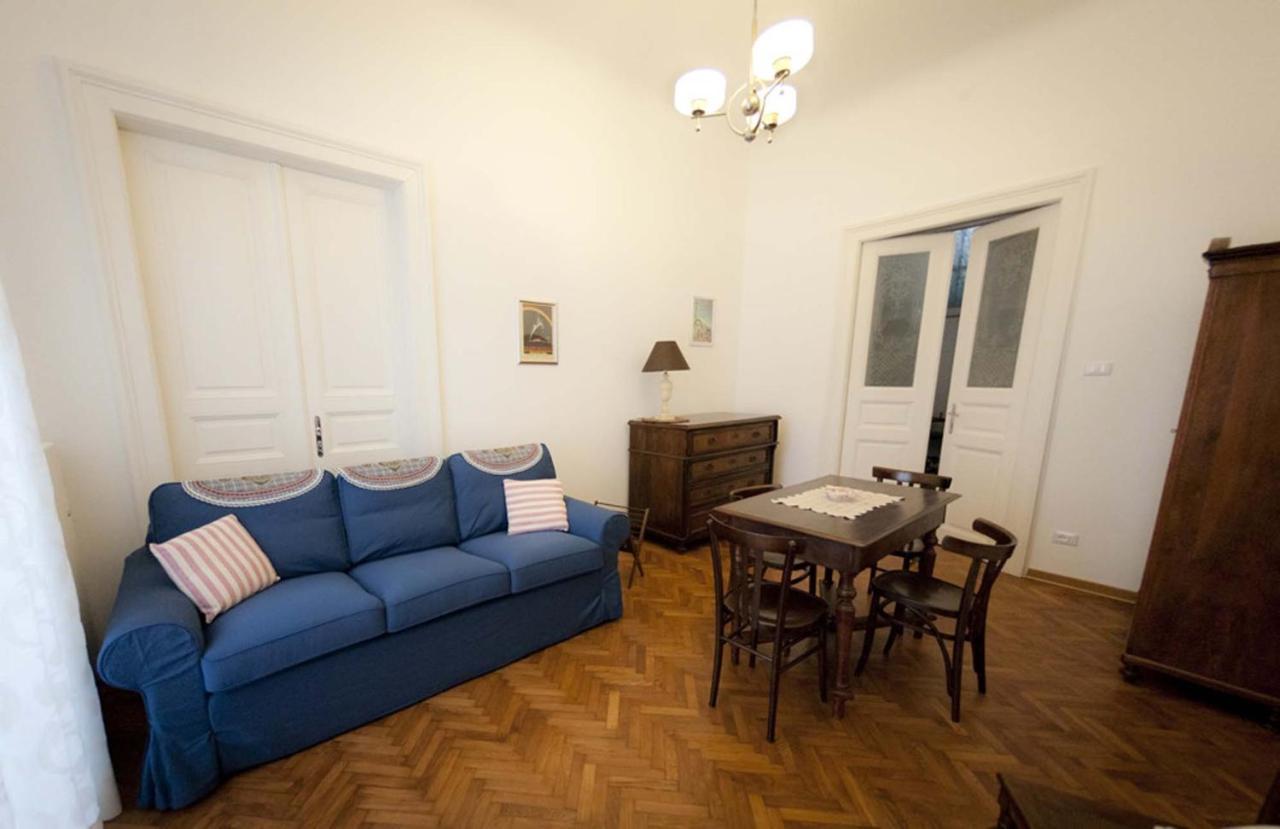 Domus Liberta - Boutique Rooms Trieste Eksteriør bilde